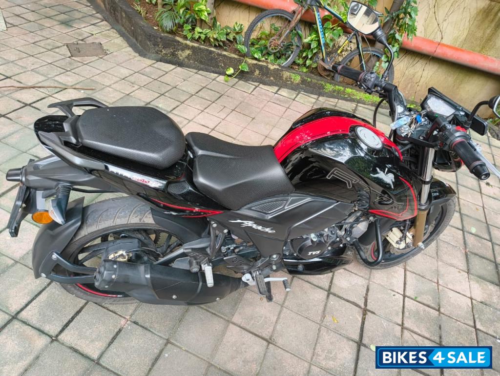 TVS Apache RTR 200 4V ABS TVS Apache RTR 200 4V ABS