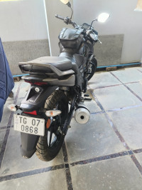 Black TVS Raider 125