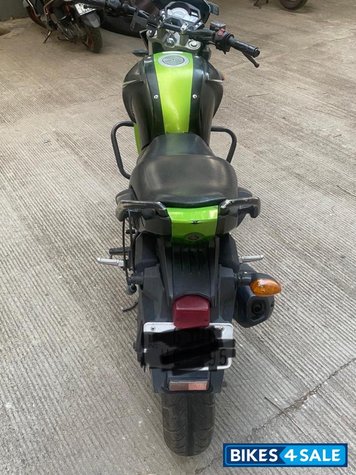 Green Yamaha FZ16