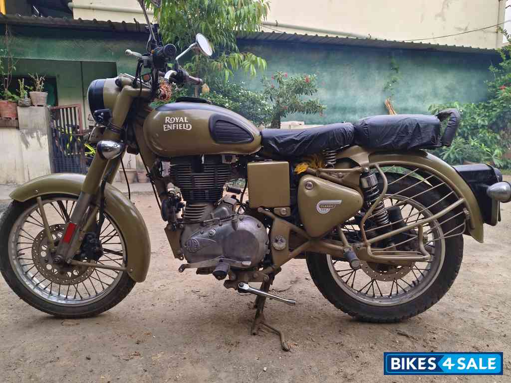 Royal Enfield Classic Desert Storm