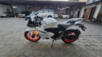 Intensity White Yamaha R15 V4