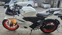 Intensity White Yamaha R15 V4