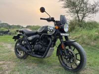 Black Royal Enfield Hunter Rebel