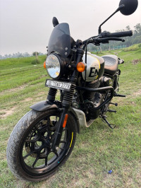 Black Royal Enfield Hunter Rebel
