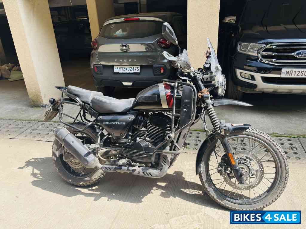 Yezdi Adventure Matte