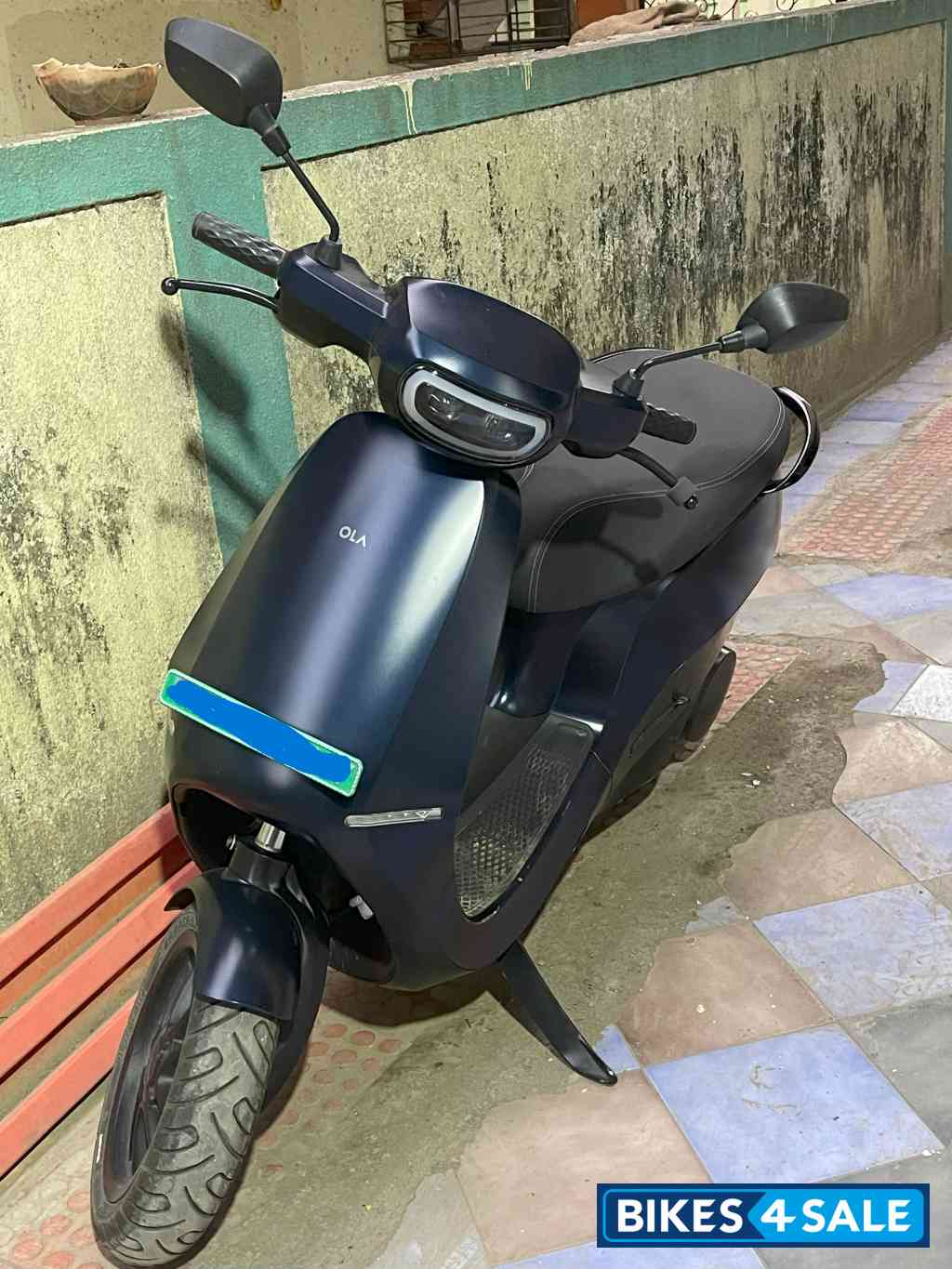 Midnight Blue Ola S1 Pro