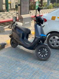 Midnight Blue Ola S1 Pro