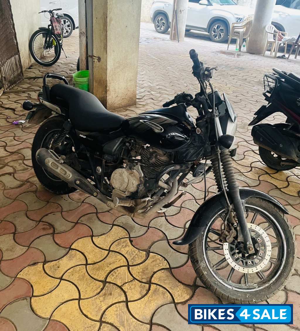 Bajaj Avenger Street 180