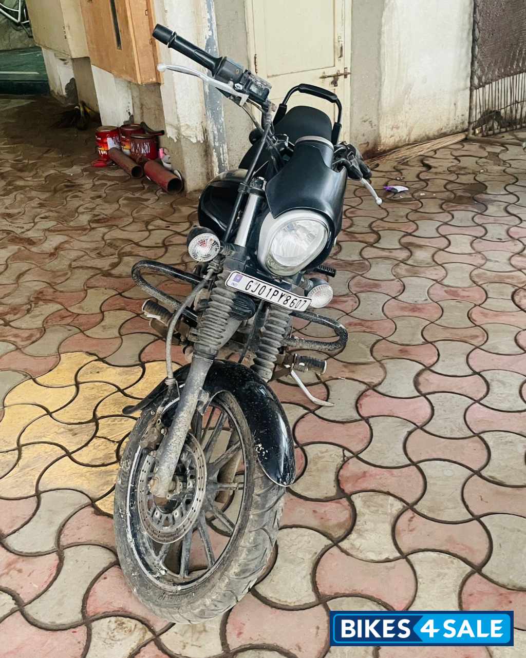 Bajaj Avenger Street 180