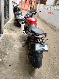 Red Bajaj Pulsar NS125 BS6
