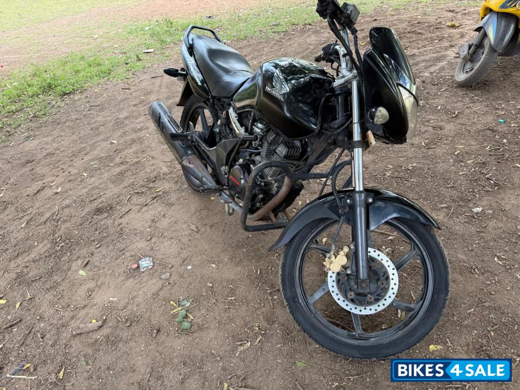 Black Honda CB Unicorn Black Honda CB Unicorn