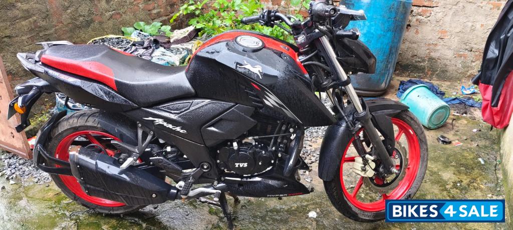 TVS Apache RTR 160 4V TVS Apache RTR 160 4V
