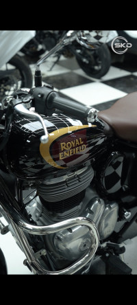 Halcyon Black Royal Enfield Classic 350