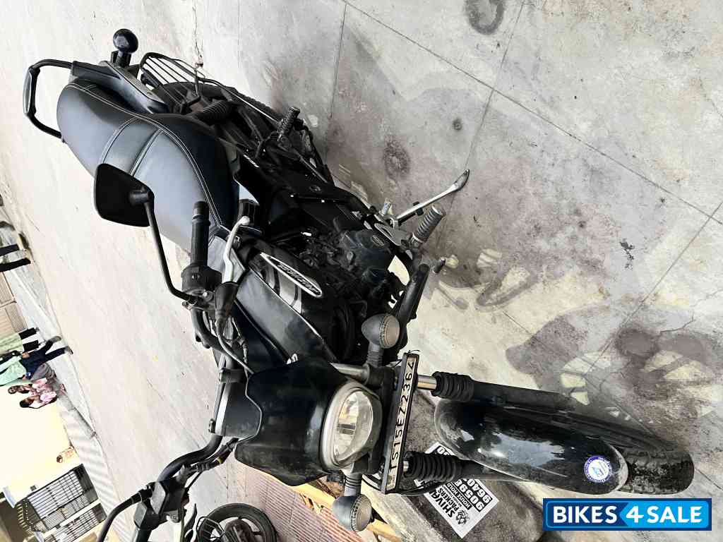 Bajaj Avenger Street 160