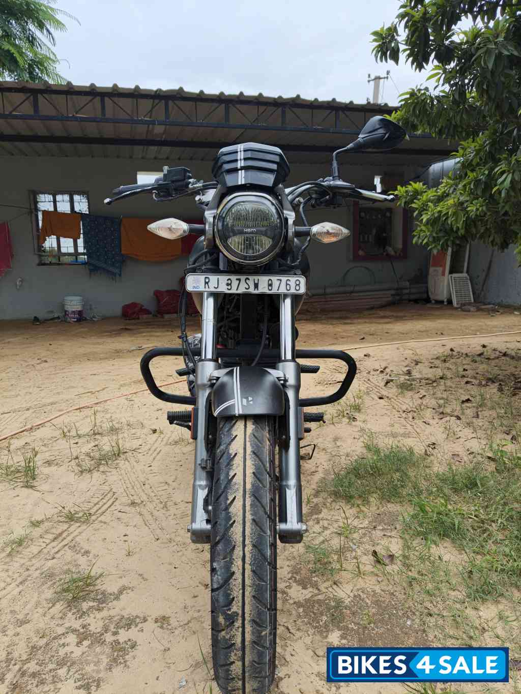 Black Hero XPulse 200T