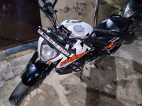 KTM Duke 200