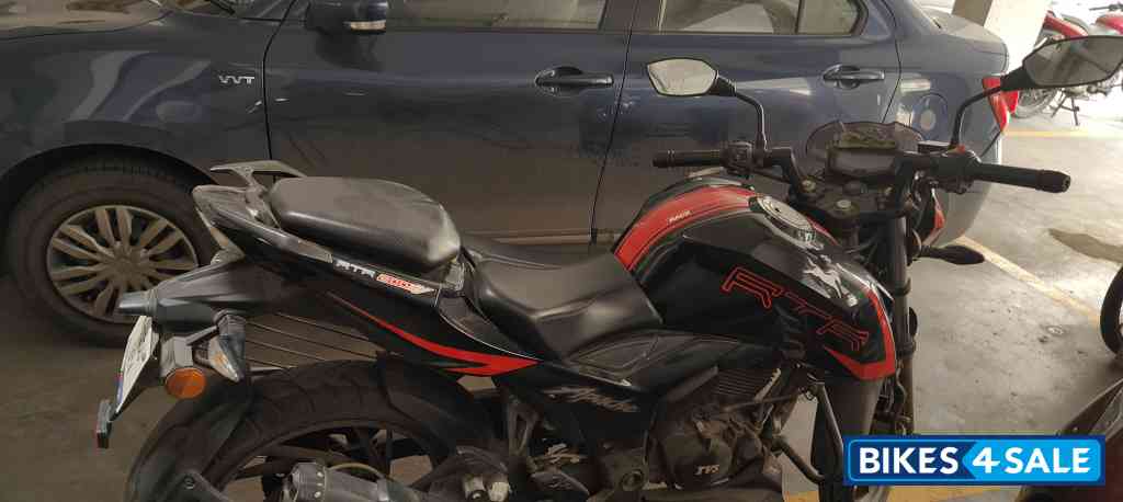 TVS Apache RTR 200 4V Race Edition 2.0