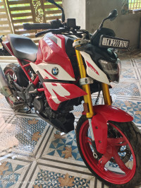 Raceing Red BMW G 310 R