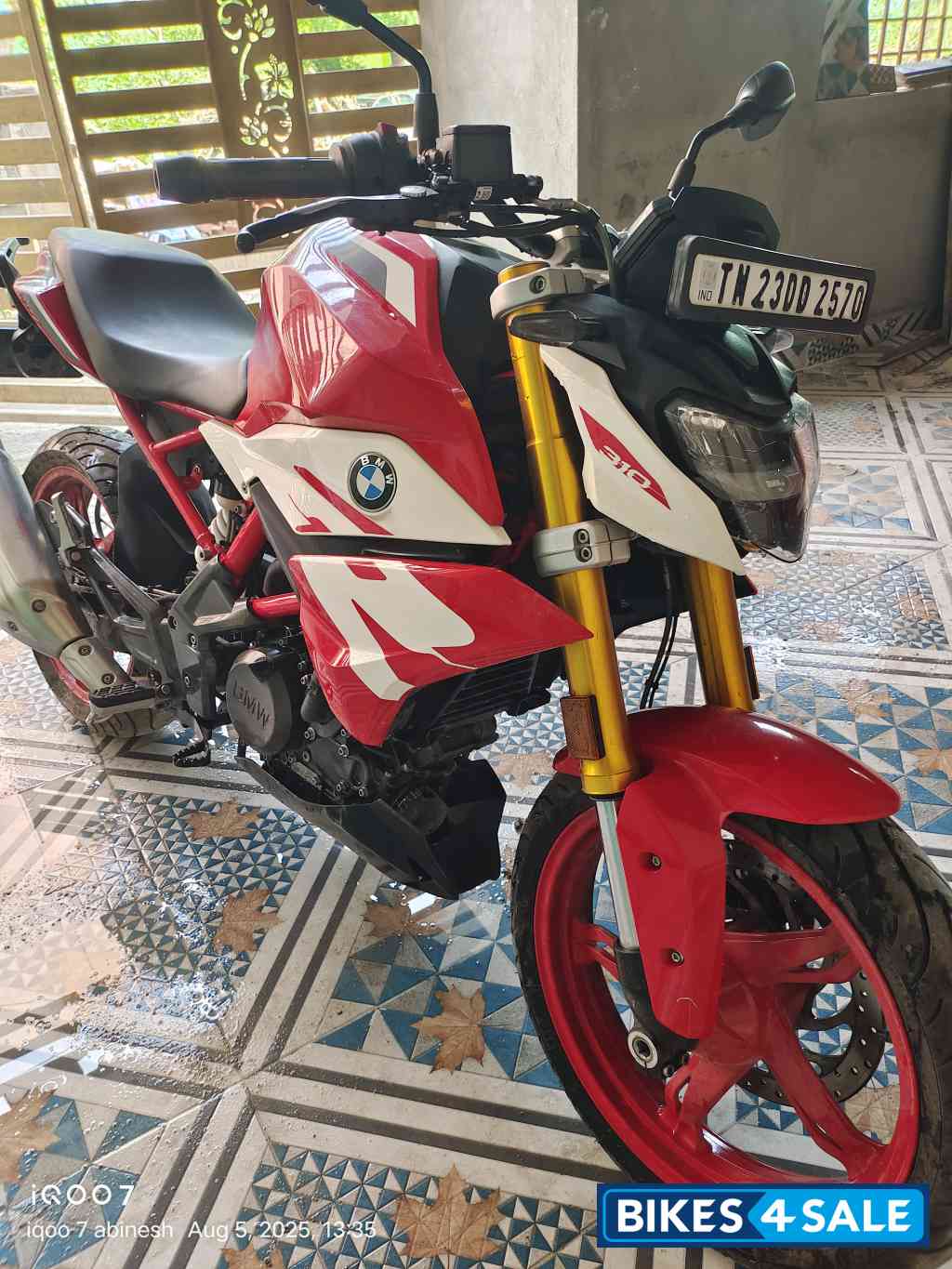 Raceing Red BMW G 310 R