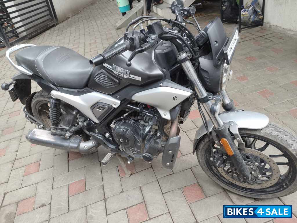 Black Hero Mavrick 440