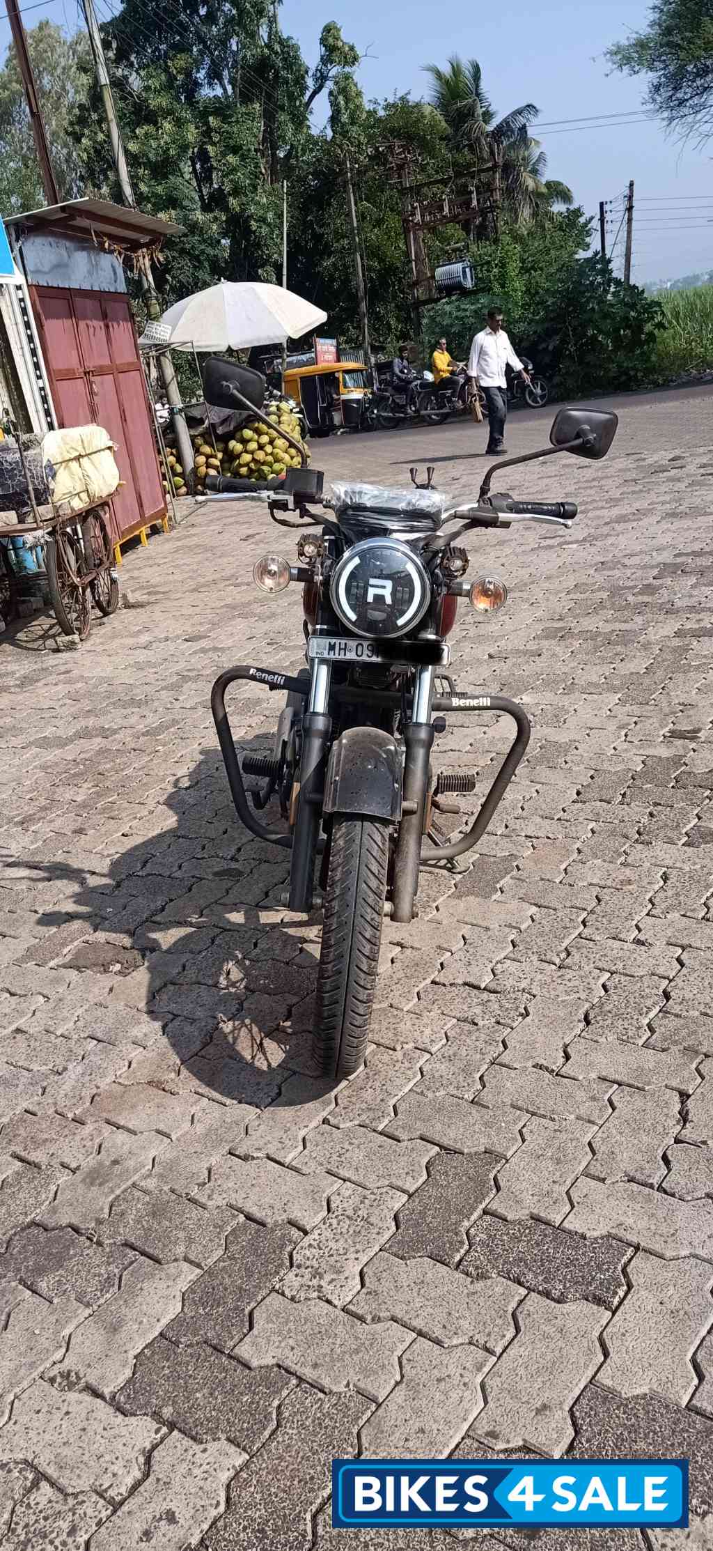 Benelli Imperiale 400 BS6