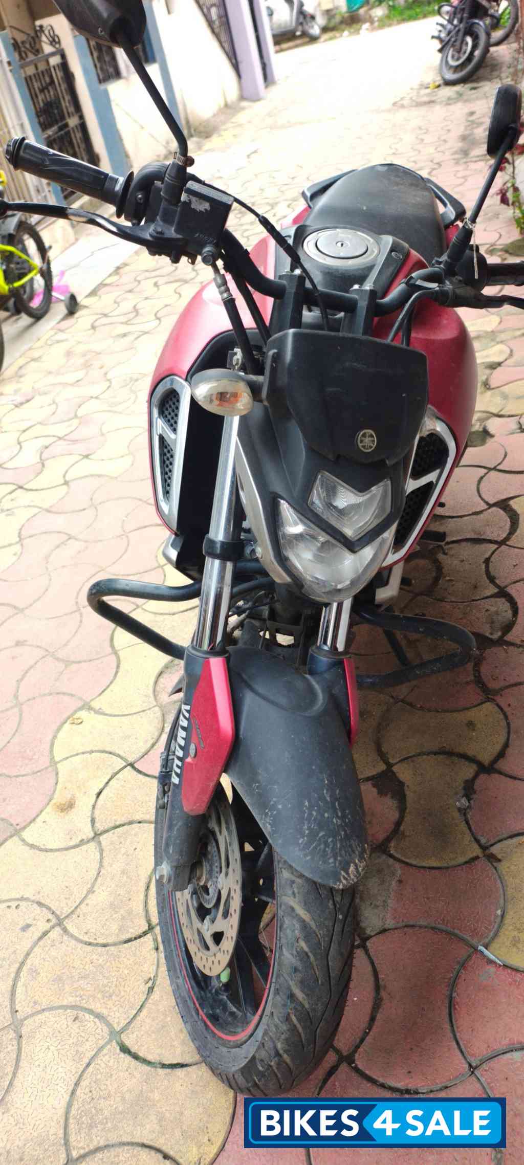 Red Yamaha FZ-S FI V3