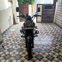 Black Bajaj Avenger Street 220