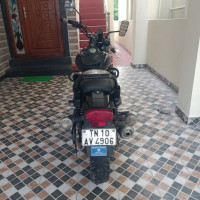 Black Bajaj Avenger Street 220