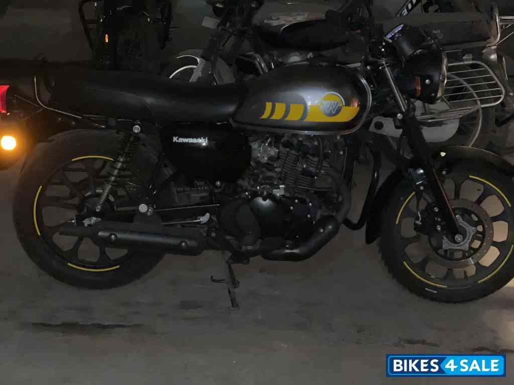 Kawasaki W175 Street