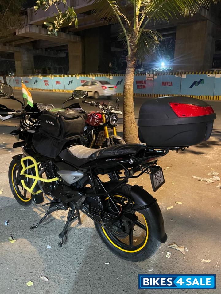 Black Bajaj Pulsar 135LS