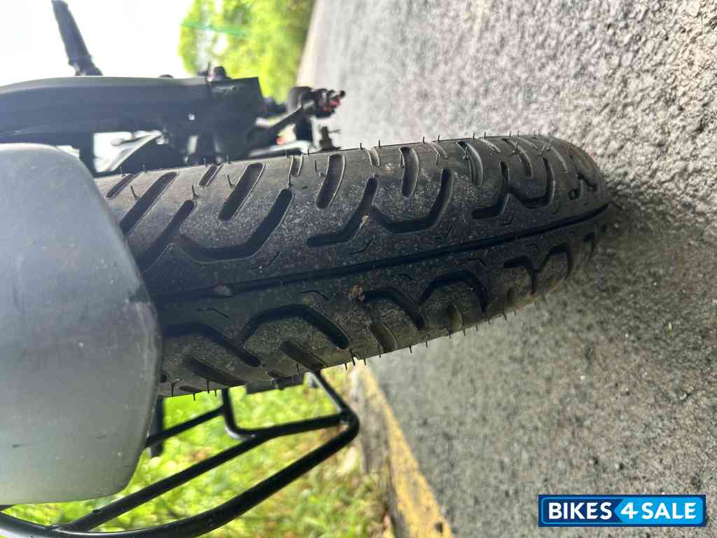 Gloss Pewter Grey Bajaj Pulsar NS 125