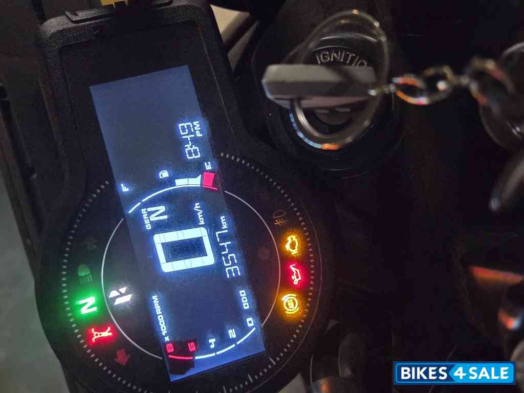 Black Hero Mavrick 440