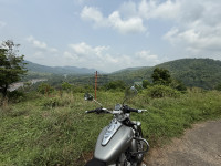 Bajaj Avenger 180 DTS-i