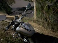 Bajaj Avenger 180 DTS-i