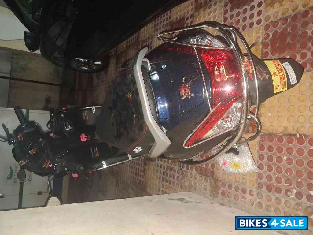 Pearl Siren Blue Honda Activa 6G Dlx