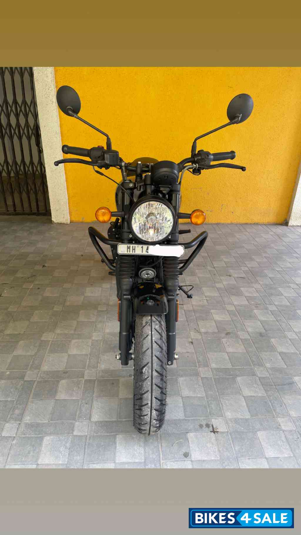 Dapper Ash Royal Enfield Hunter 350 Metro