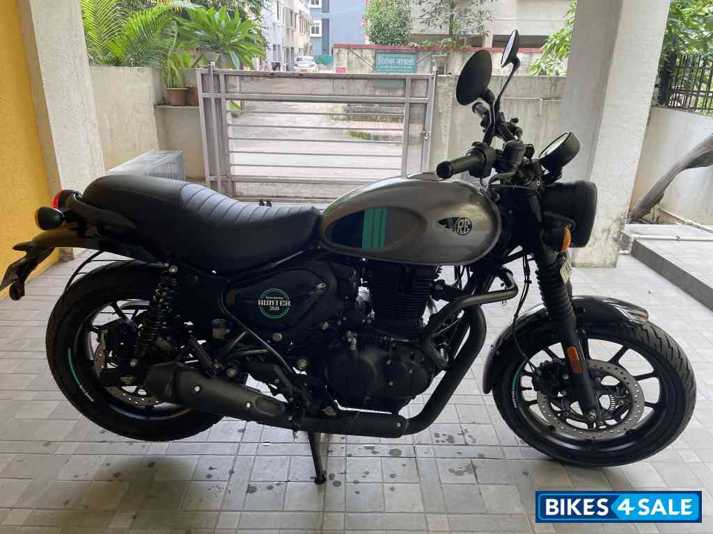 Dapper Ash Royal Enfield Hunter 350 Metro
