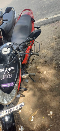 Red Hero Glamour 125 Disc