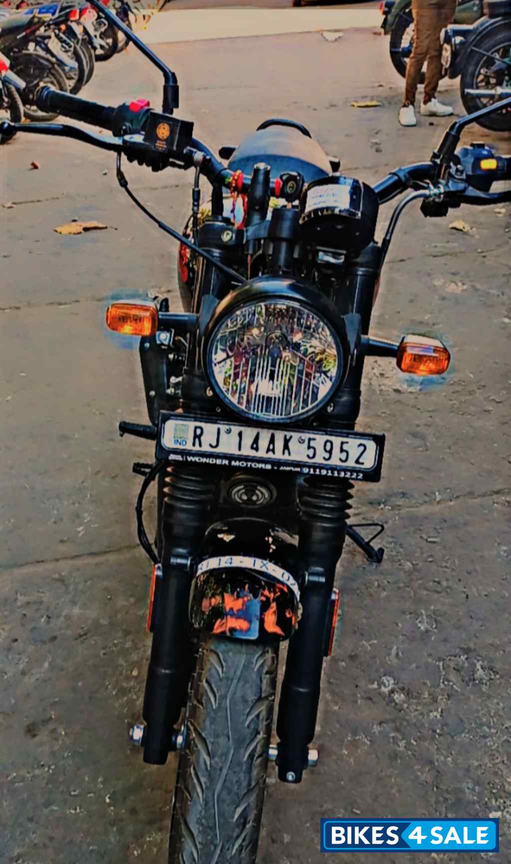 Royal Enfield Hunter 350 Retro