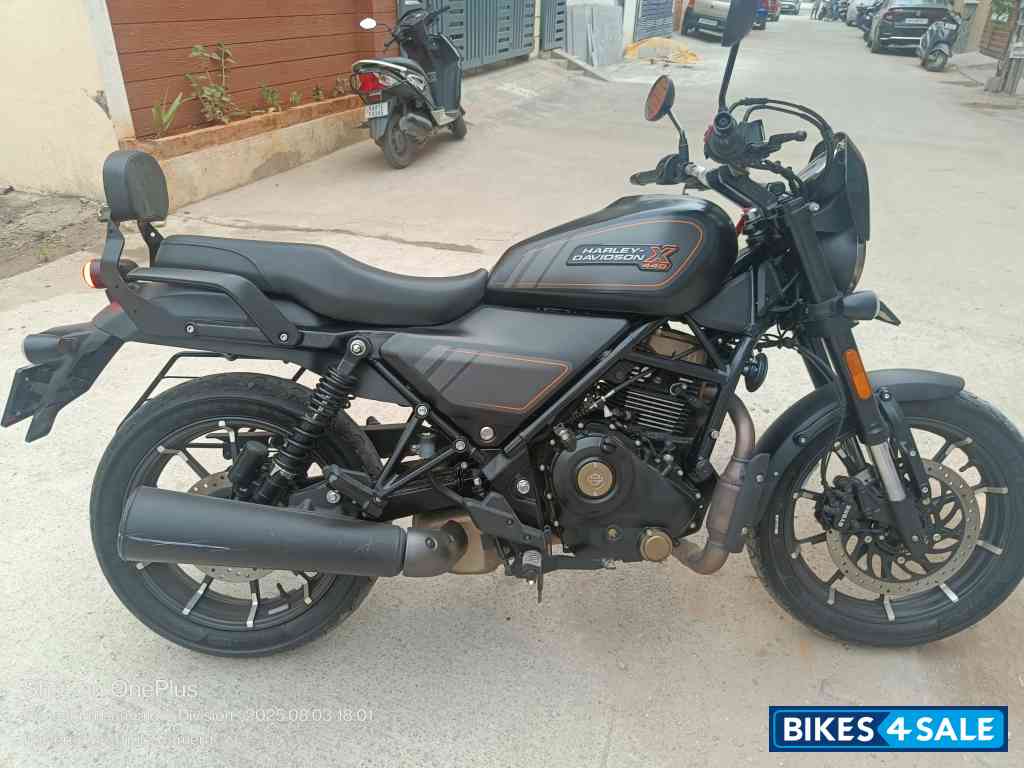 Black Harley Davidson X440 S