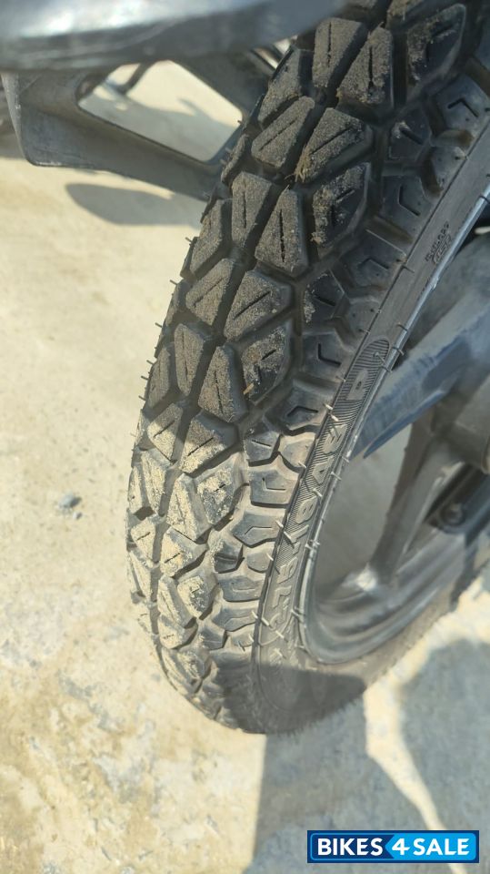 Decent Blue Metallic Honda Shine 125