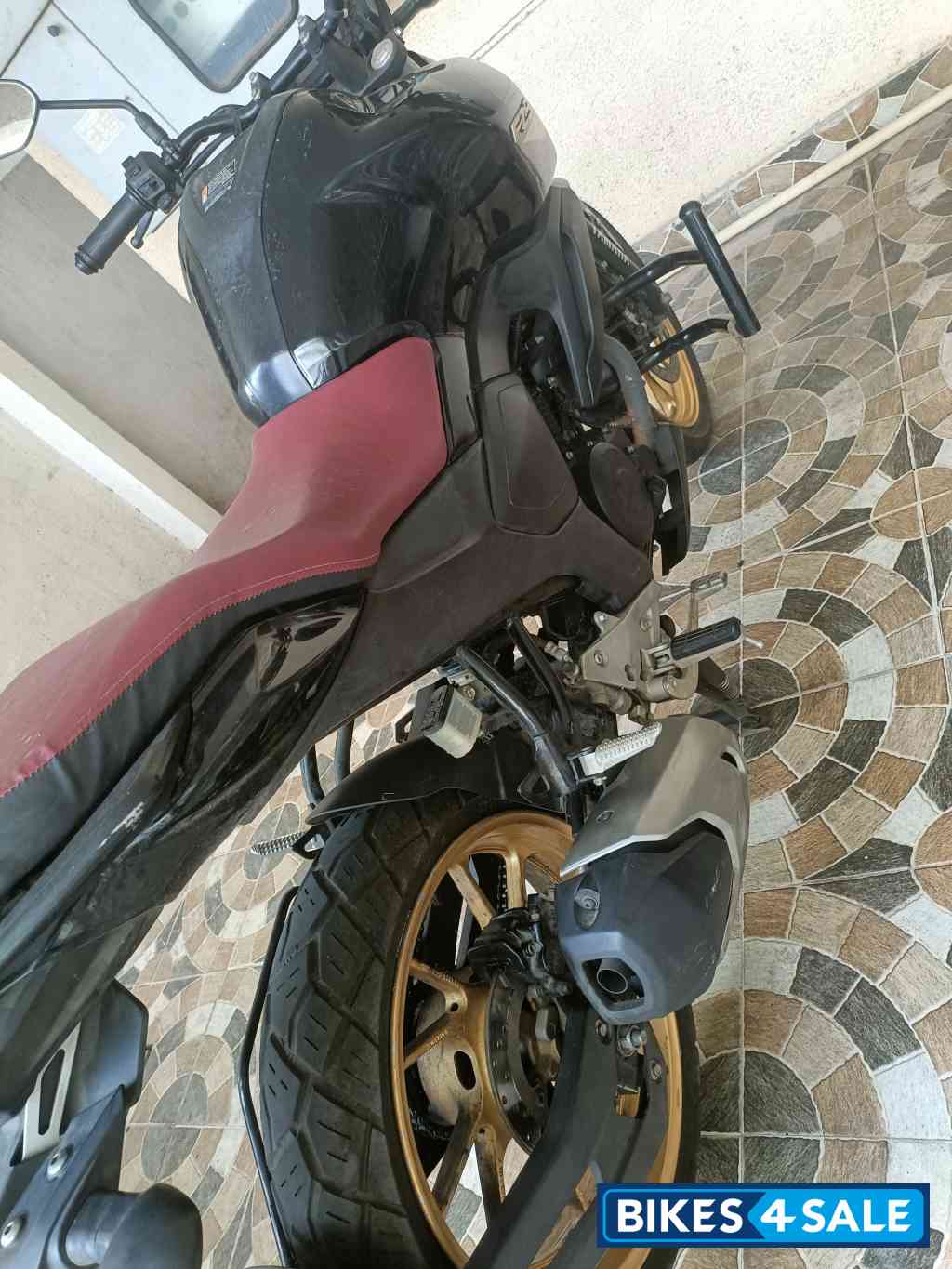 Black Yamaha FZ FI V3 BS6