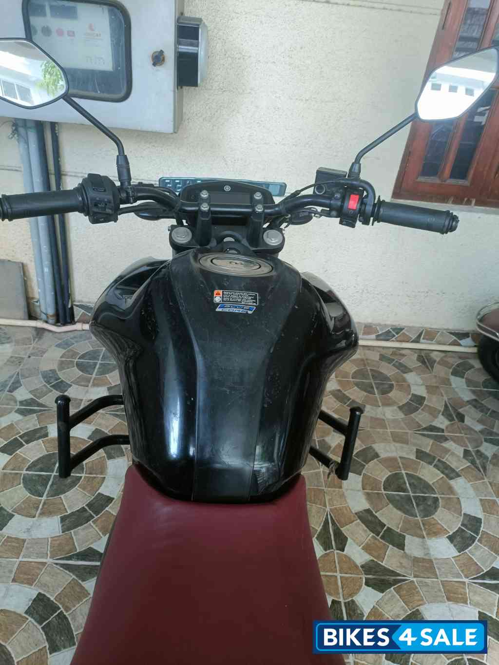 Black Yamaha FZ FI V3 BS6