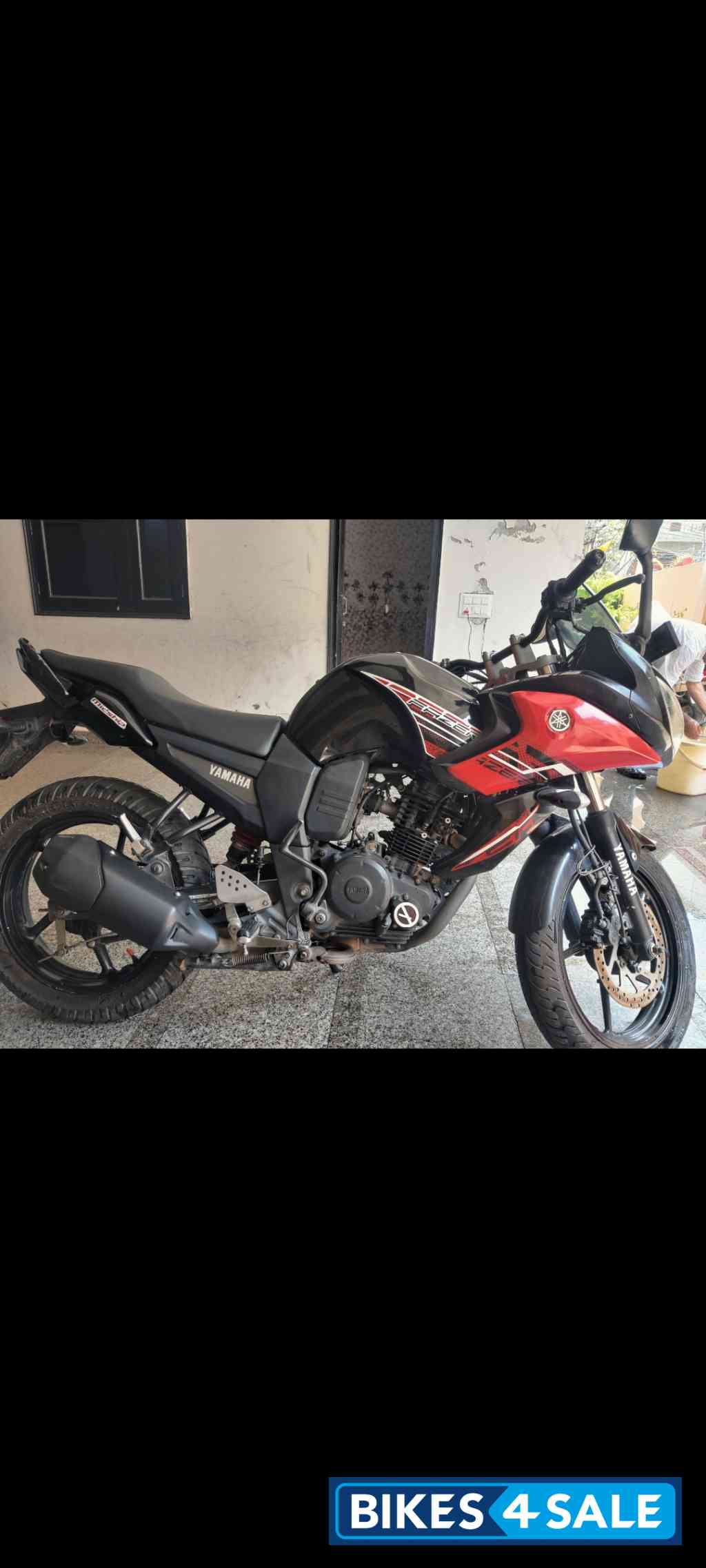 Black Red Yamaha Fazer