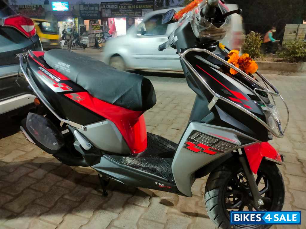 Red And Black TVS NTORQ 125 Race Edition BS6