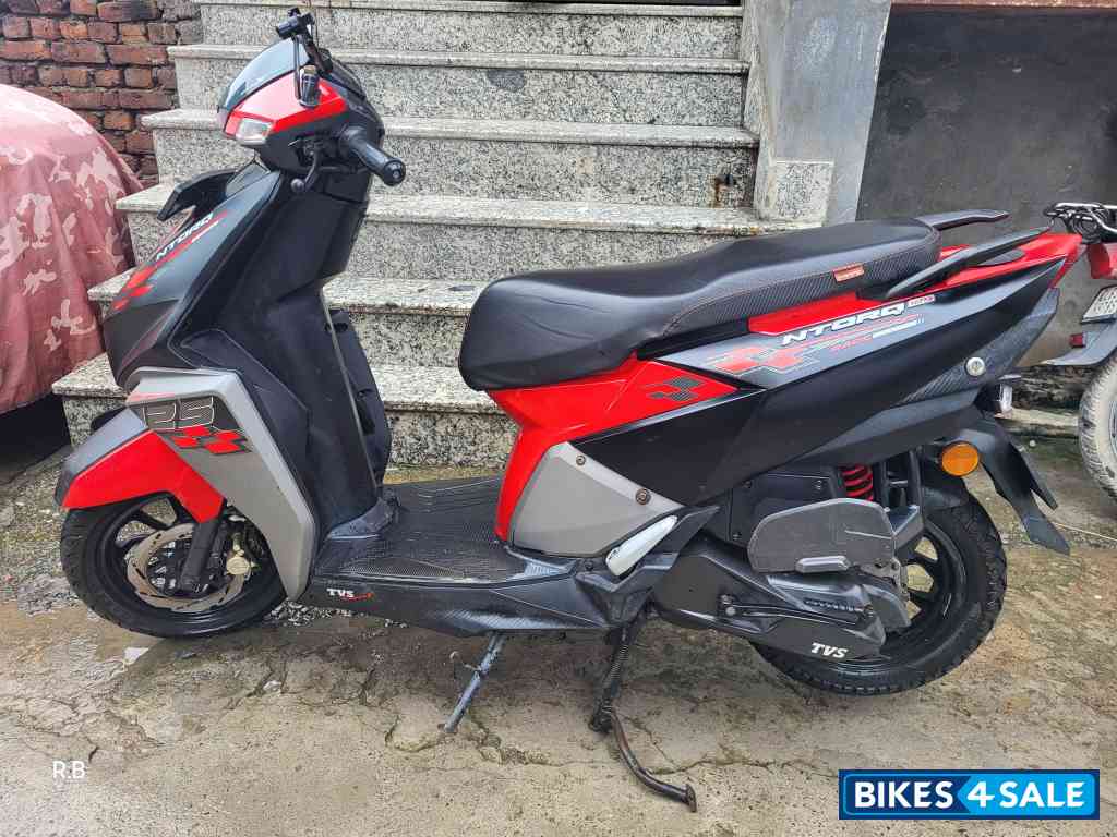 Red And Black TVS NTORQ 125 Race Edition BS6