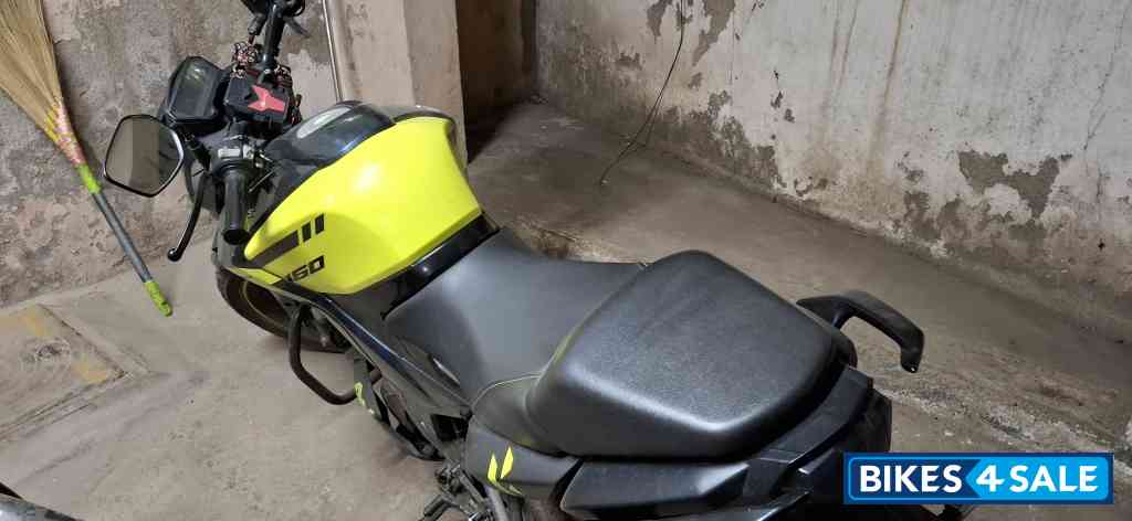 Hero Xtreme 160R 4V Pro