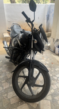 Black Honda Dream Yuga