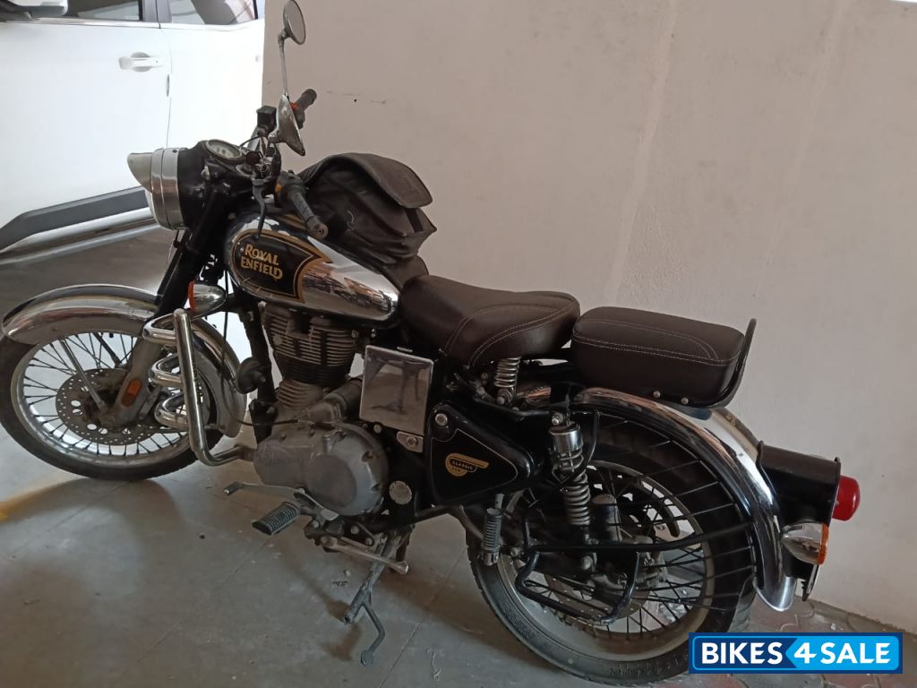 Silver Royal Enfield Classic 350 BS VI