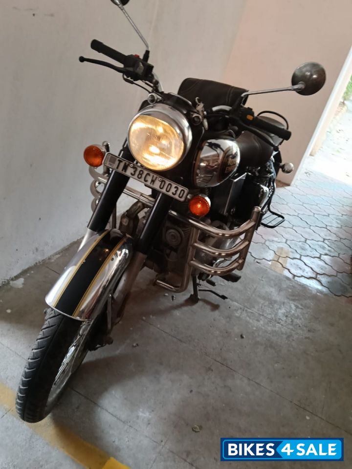 Silver Royal Enfield Classic 350 BS VI Silver Royal Enfield Classic 350 BS VI